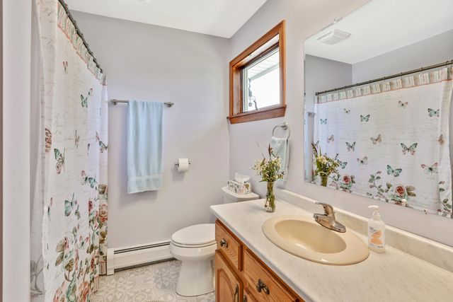 370 Lake Street, Barton, VT 05822