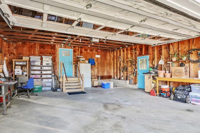 370 Lake Street, Barton, VT 05822