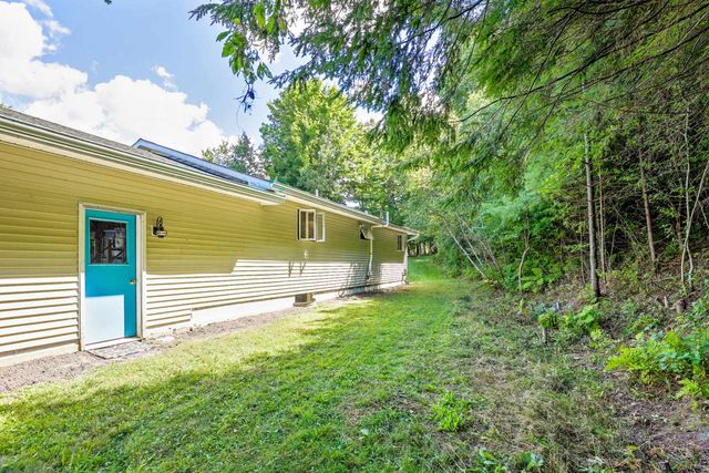 370 Lake Street, Barton, VT 05822