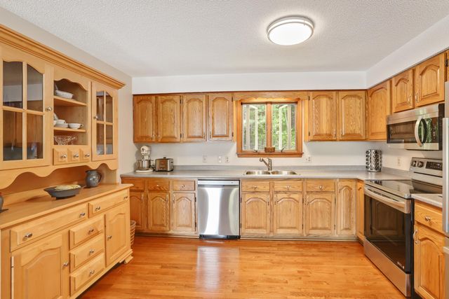 370 Lake Street, Barton, VT 05822