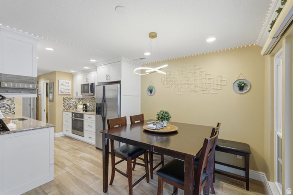 130 W PHEASANTBROOK DR, Centerville, UT 84014 — photo 2