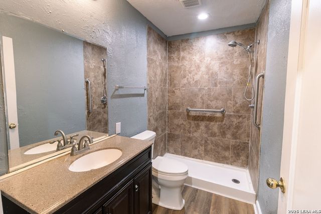 115 BROADBENT AVE, San Antonio, TX 78210