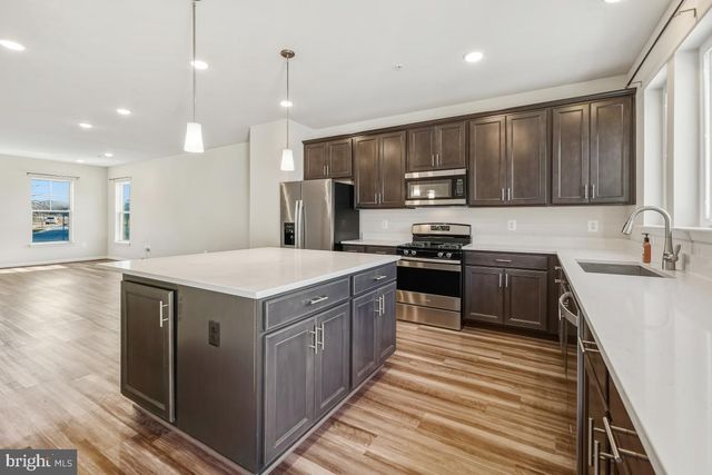 3230 PROVIDER WAY, Germantown, MD 20874