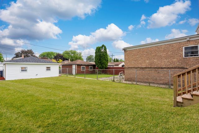 3713 S 57th Court, Cicero, IL 60804