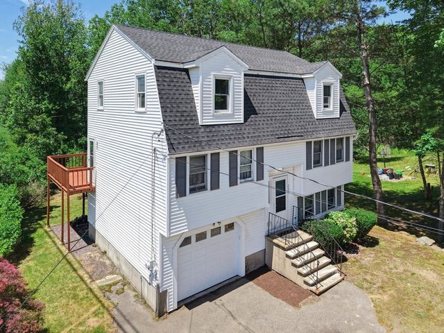 320 North St, Tewksbury, MA 01876