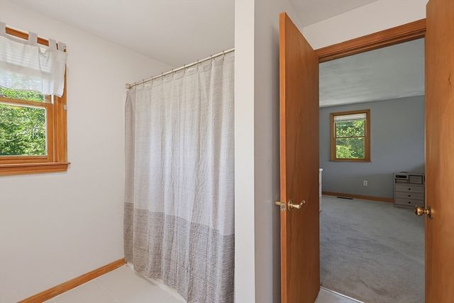 320 North St, Tewksbury, MA 01876