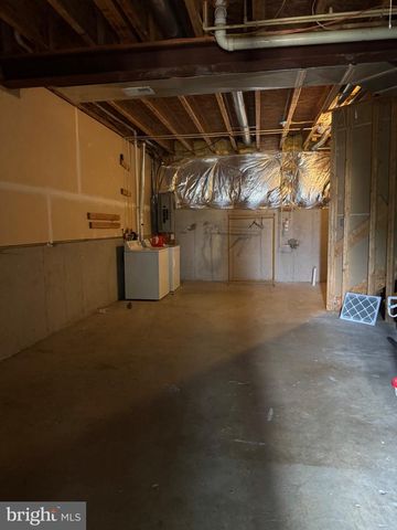 34 GRINDSTONE DR, Hedgesville, WV 25427