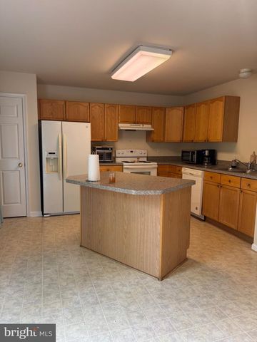 34 GRINDSTONE DR, Hedgesville, WV 25427