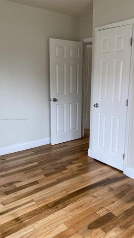 713 SW 10th St, Fort Lauderdale, FL 33315