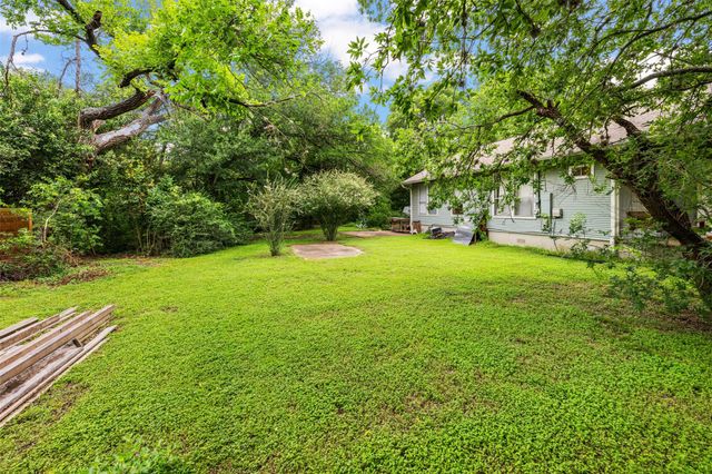 1132 Eleanor ST, Austin, TX 78721