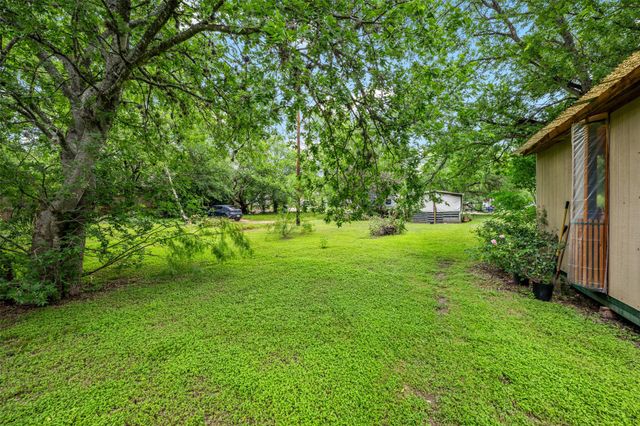 1132 Eleanor ST, Austin, TX 78721