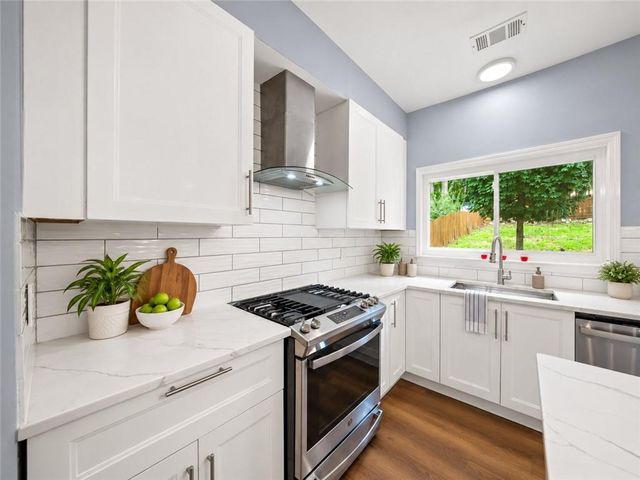 3138 NW Elmendorf Drive, Kennesaw, GA 30144