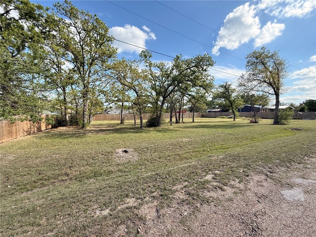 000 Shady Oaks Drive, Somerville, TX 77879 — photo 2