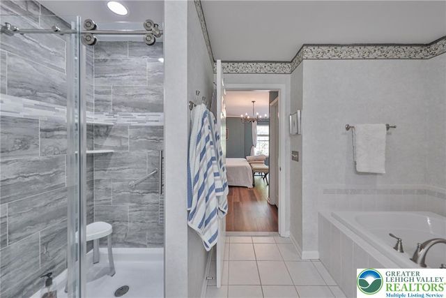 163 Muirfield Way, Williams Twp, PA 18042
