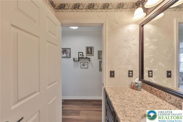 163 Muirfield Way, Williams Twp, PA 18042