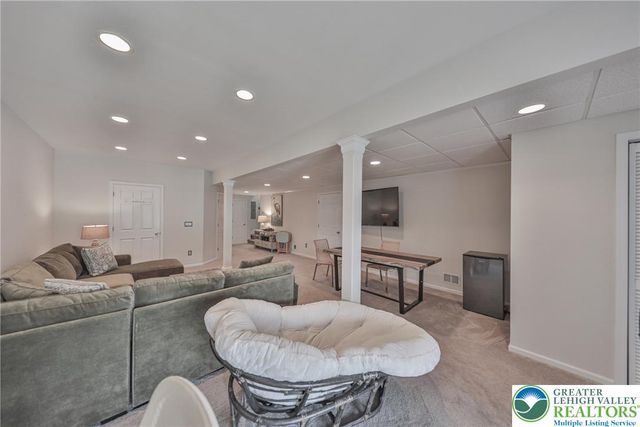 163 Muirfield Way, Williams Twp, PA 18042