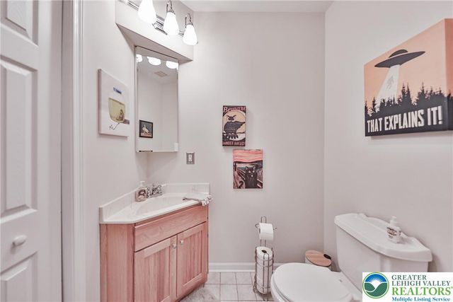 163 Muirfield Way, Williams Twp, PA 18042