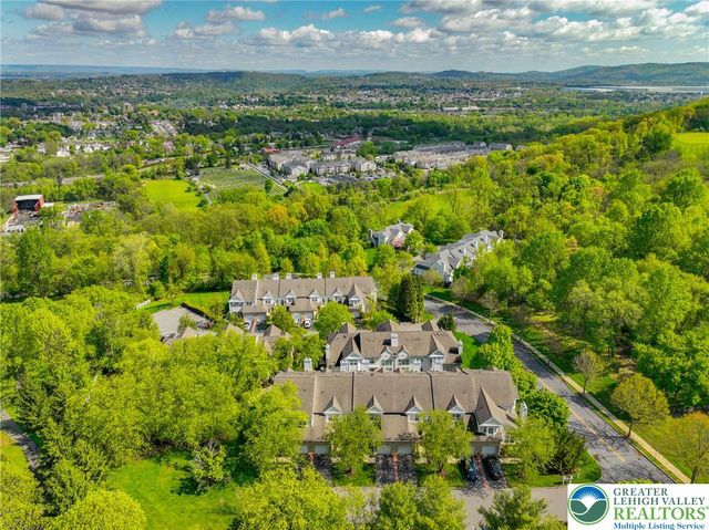 163 Muirfield Way, Williams Twp, PA 18042