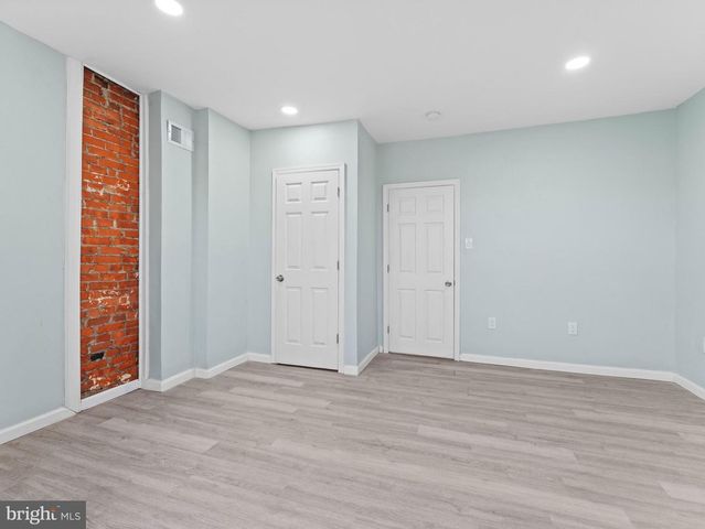 808 S 56TH ST, Philadelphia, PA 19143