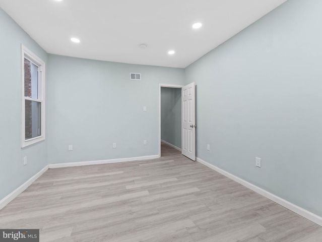 808 S 56TH ST, Philadelphia, PA 19143