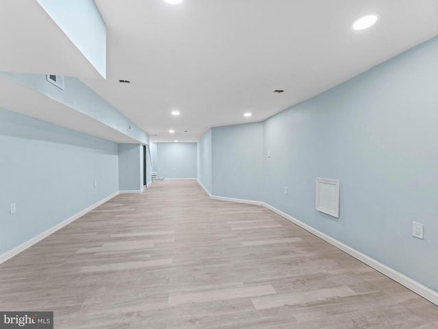 808 S 56TH ST, Philadelphia, PA 19143