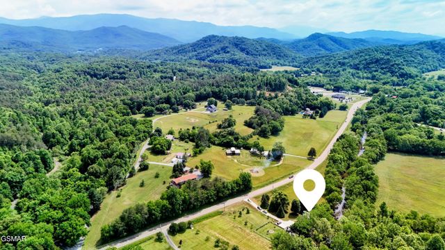 178 Wilton Springs Road, Newport, TN 37821