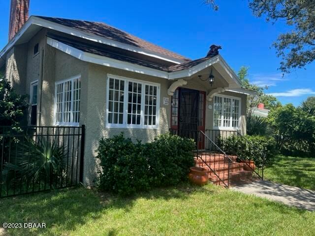 229 Seaview Avenue, Daytona Beach, FL 32118