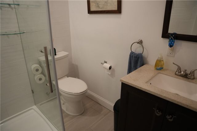 39 Lake Road, Narragansett, RI 02882