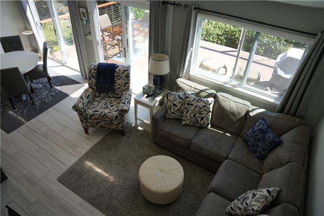 39 Lake Road, Narragansett, RI 02882