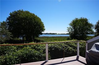 39 Lake Road, Narragansett, RI 02882