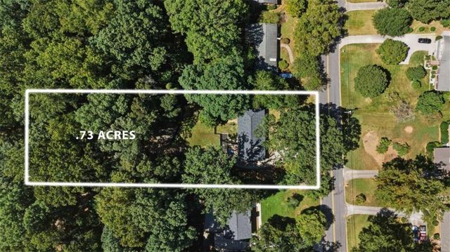 613 Holly Drive S, Gainesville, GA 30501