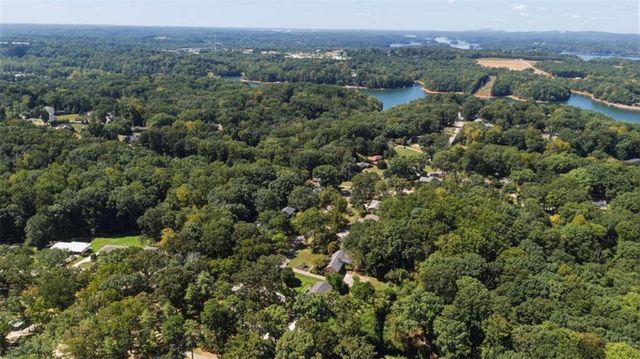 613 Holly Drive S, Gainesville, GA 30501