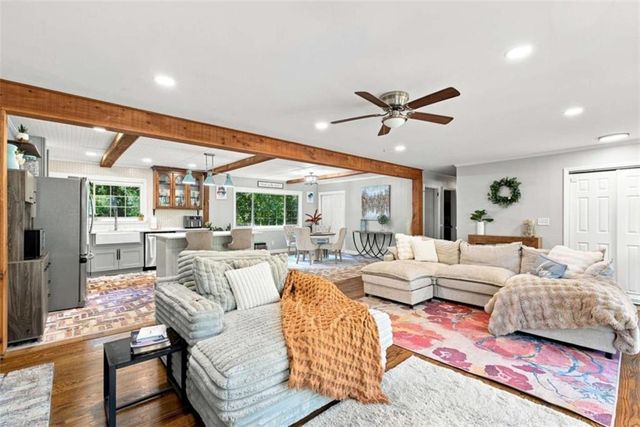 613 Holly Drive S, Gainesville, GA 30501
