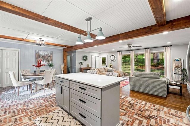 613 Holly Drive S, Gainesville, GA 30501