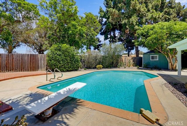 6911 E Septimo, Long Beach, CA 90815