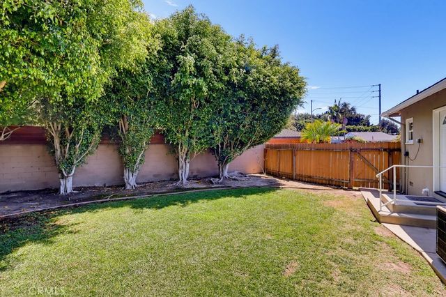 6911 E Septimo, Long Beach, CA 90815
