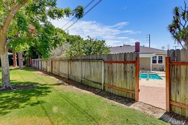 6911 E Septimo, Long Beach, CA 90815