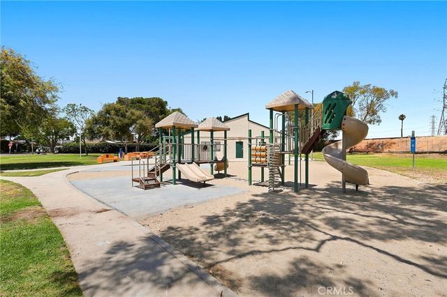 6911 E Septimo, Long Beach, CA 90815