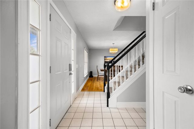 4 Wellesey Knoll, Chili, NY 14624