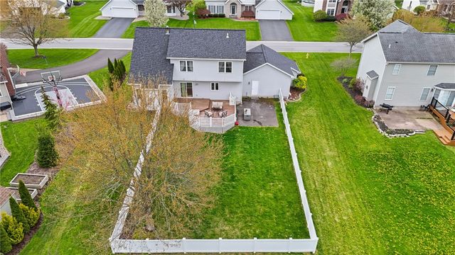4 Wellesey Knoll, Chili, NY 14624