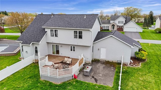 4 Wellesey Knoll, Chili, NY 14624