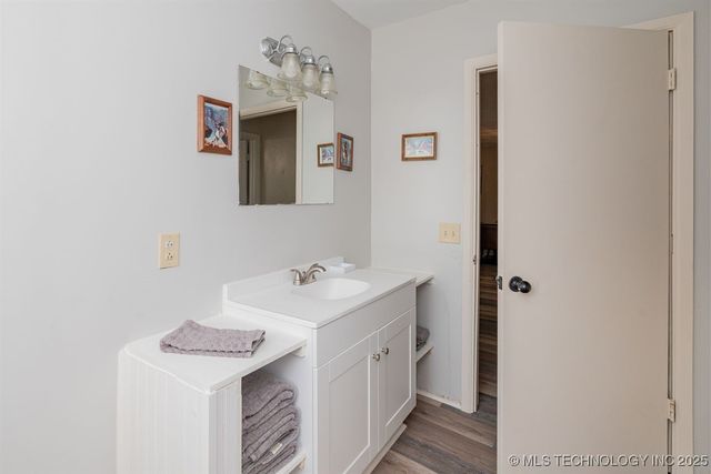 12181 Drew Avenue, Kingston, OK 73439