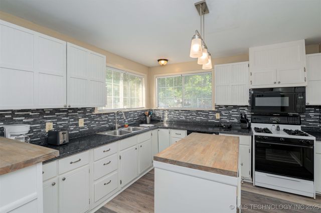 12181 Drew Avenue, Kingston, OK 73439