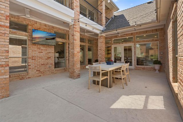 819 Hills Creek Drive, Mckinney, TX 75072