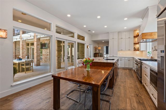 819 Hills Creek Drive, Mckinney, TX 75072