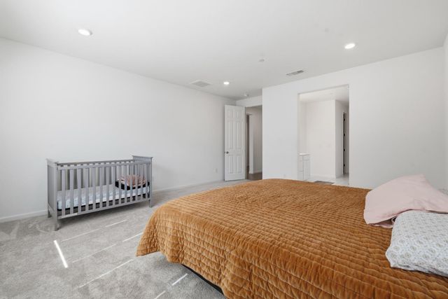 1589 Lantern Way, Hughson, CA 95326