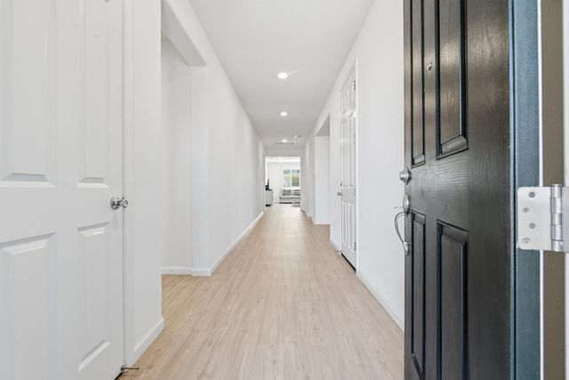 1589 Lantern Way, Hughson, CA 95326