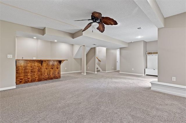 2209 NE Wyndham Drive, Blue Springs, MO 64029