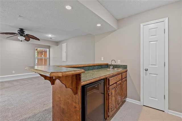 2209 NE Wyndham Drive, Blue Springs, MO 64029