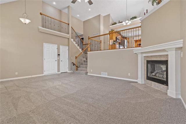 2209 NE Wyndham Drive, Blue Springs, MO 64029